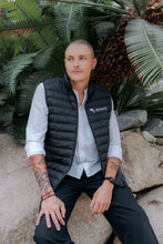 Lade das Bild in den Galerie-Viewer, 5 Years AMES Edition - Wild Dog Puffer Vest