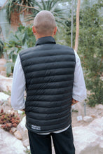 Lade das Bild in den Galerie-Viewer, 5 Years AMES Edition - Wild Dog Puffer Vest