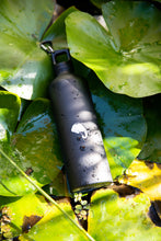 Lade das Bild in den Galerie-Viewer, Trinkflasche Pangolin