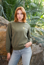 Lade das Bild in den Galerie-Viewer, Crewneck Unisex Crocodile