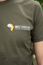 Lade das Bild in den Galerie-Viewer, Cheetah Cub Shirt